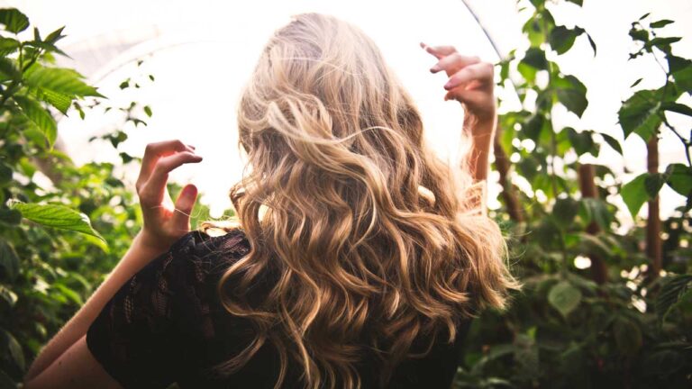 Best Shampoos For Shiny Hair