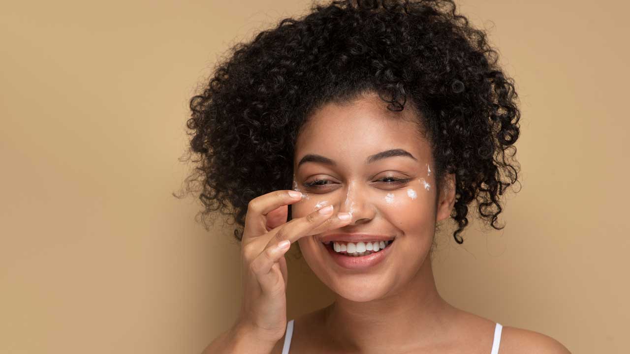 Illuminate Your Gaze: 11 Of The Best Eye Creams For Dark Circles And Wrinkles